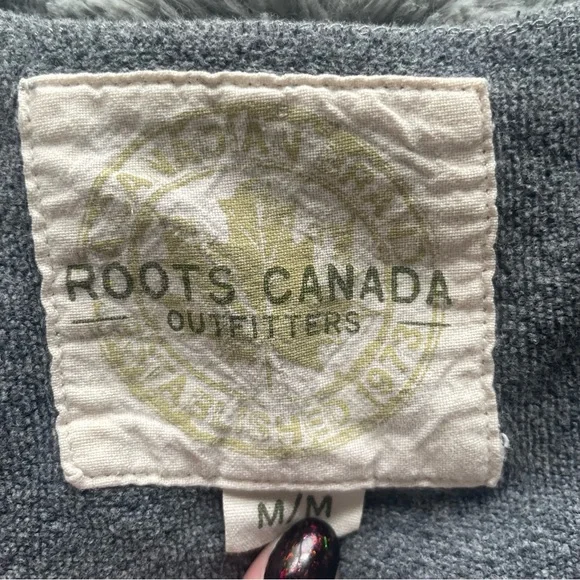 Roots Sweatshirt - Picture 3 of 5